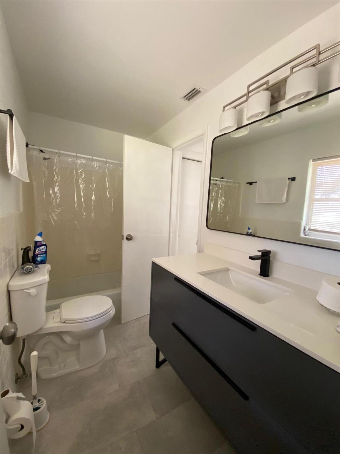 OKEECHOBEE HILLS - Residential Lease