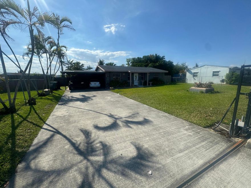 Stunning and spacious single-family home located in a well established South Miami-Dade neighborhood offering incredible potential. This property provides a flexible layout great for multi-generational living or rental income. The home sits on a generous lot. Conveniently located near shopping, great dining options, and A-rated schools, with easy access to major expressways for a smooth commute.  Motivated seller all offers will be presented.  Pre approval and DU to be submitted with all offers