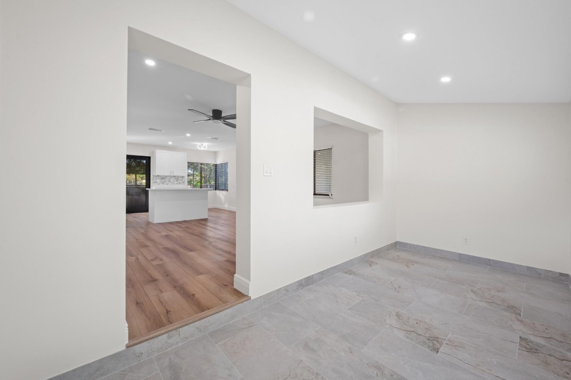 Sunset Trails 4 24-34 B - Residential Lease