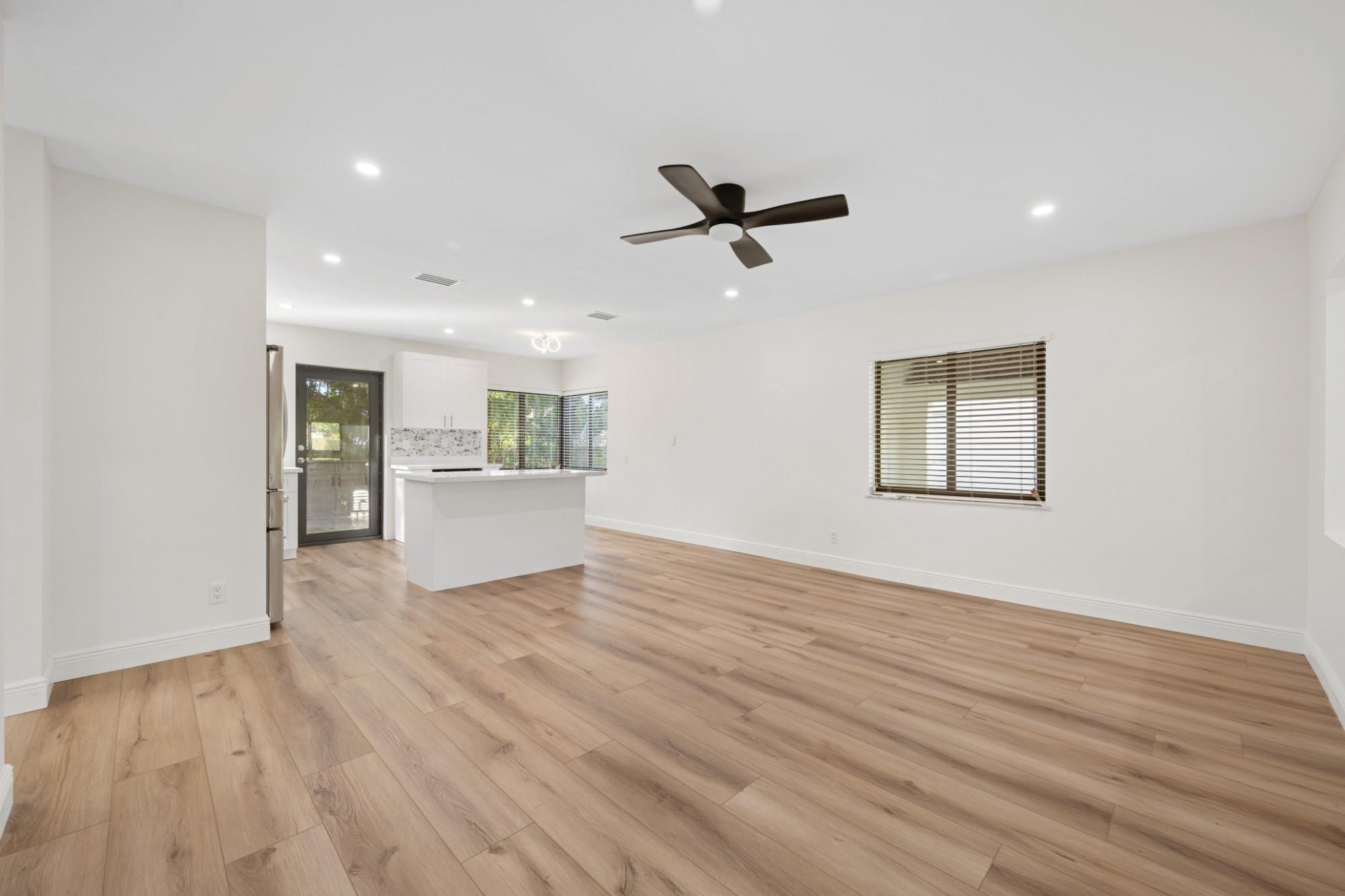 Sunset Trails 4 24-34 B - Residential Lease