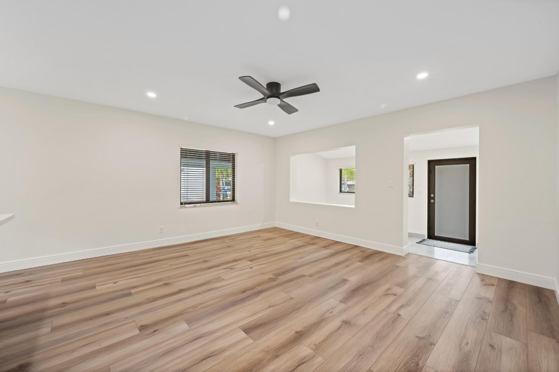 Sunset Trails 4 24-34 B - Residential Lease