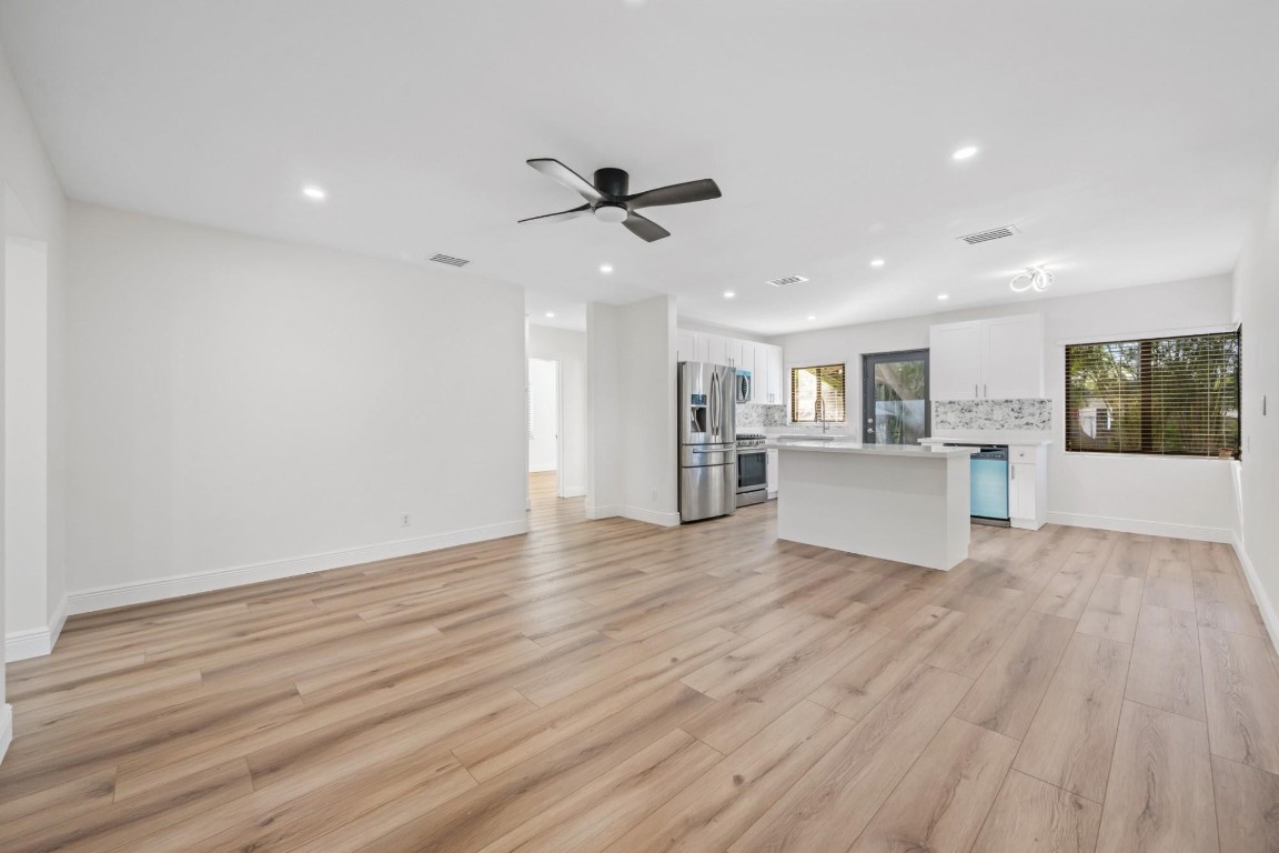 Sunset Trails 4 24-34 B - Residential Lease