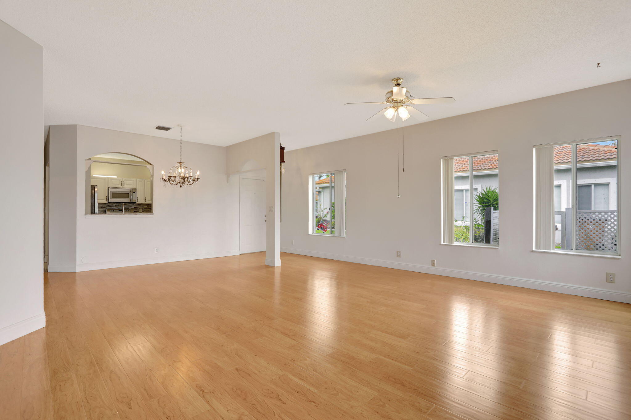 OLYMPIA & YORK RESIDENTIAL PLAT - Residential Lease