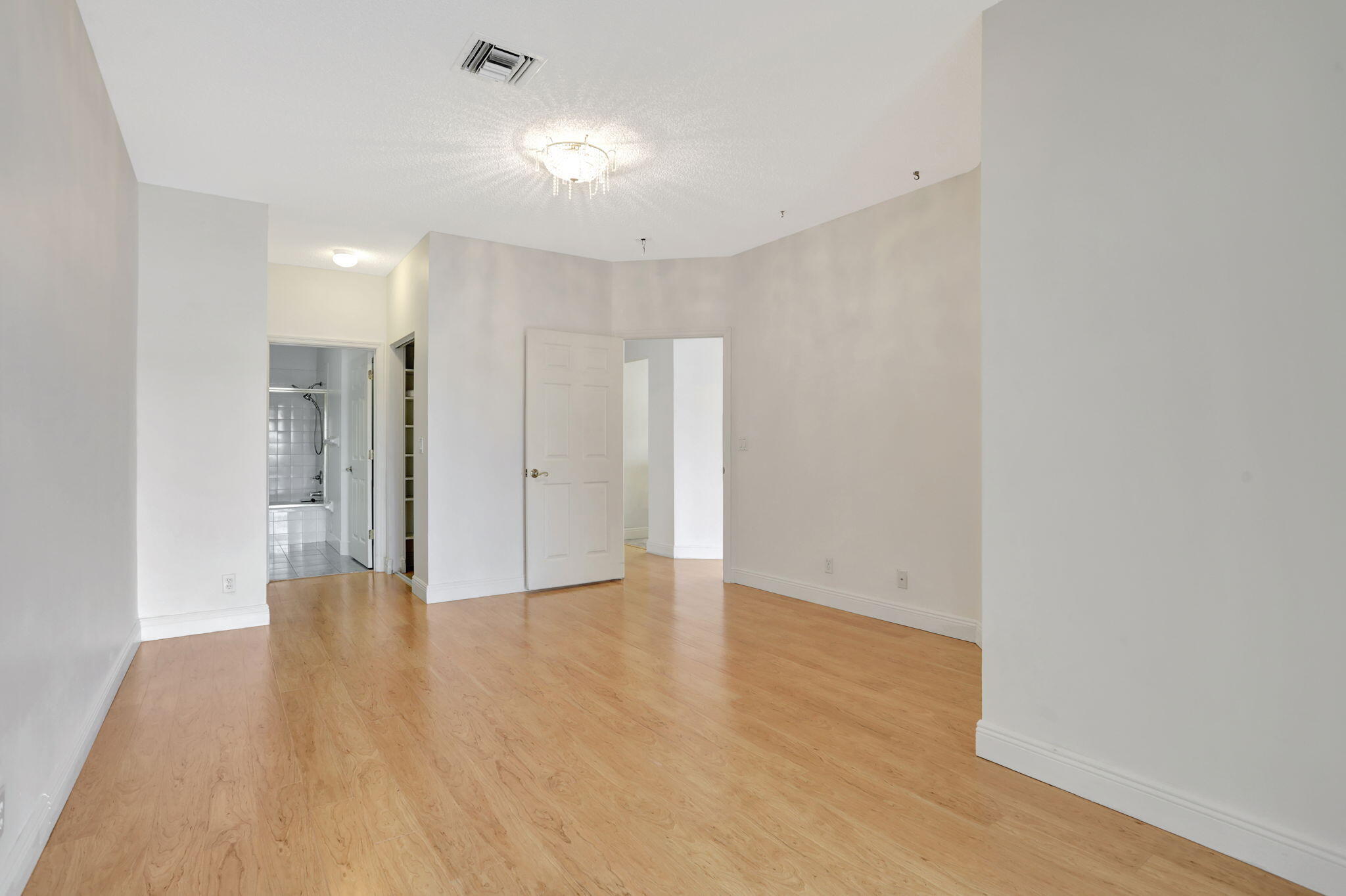 OLYMPIA & YORK RESIDENTIAL PLAT - Residential Lease