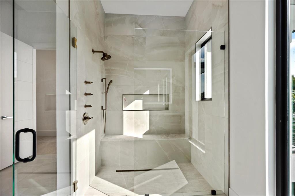 LEFT BANK ESTATES  (GOLDEN HARBOR AREA) - Residential