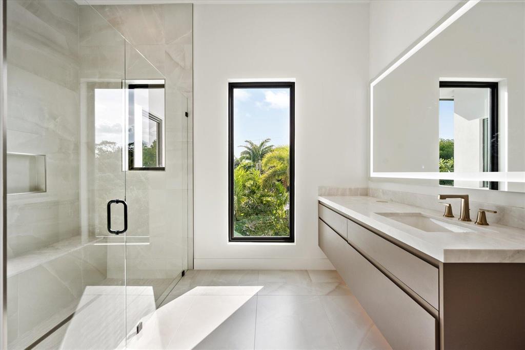 LEFT BANK ESTATES  (GOLDEN HARBOR AREA) - Residential