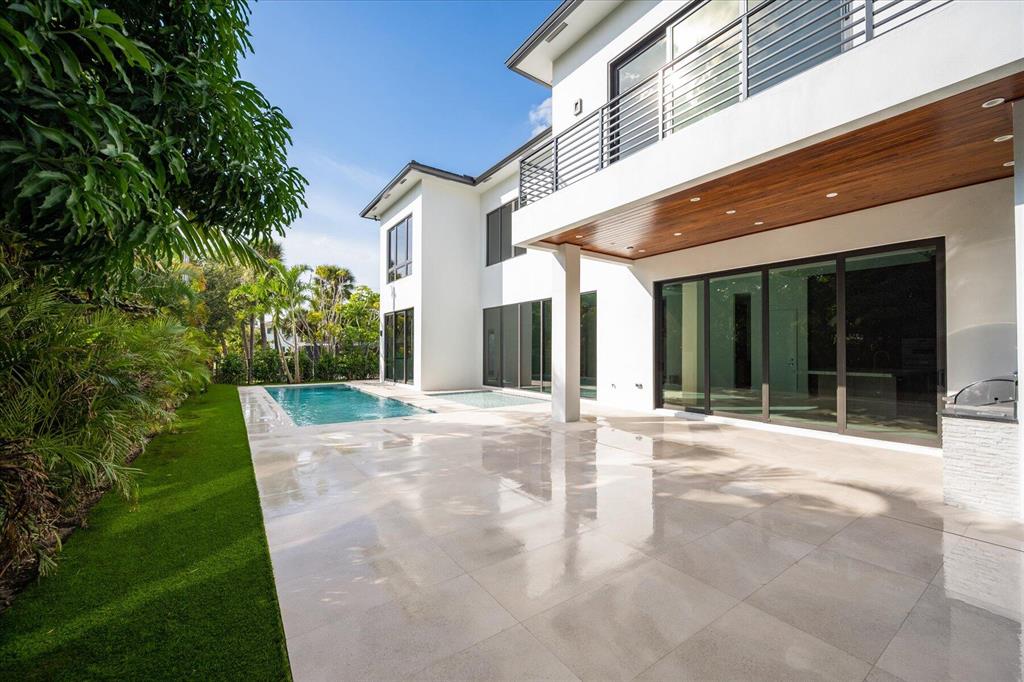 LEFT BANK ESTATES  (GOLDEN HARBOR AREA) - Residential