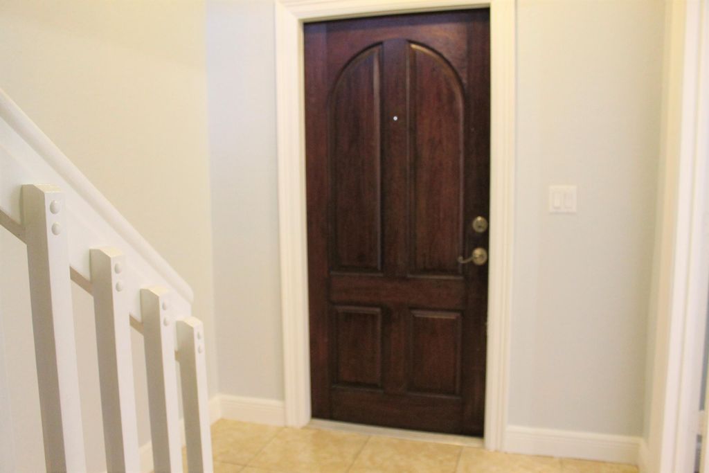 Photo of 531 S Federal Highway #17, Lake Worth Beach, FL 33460 (MLS # B26010981)