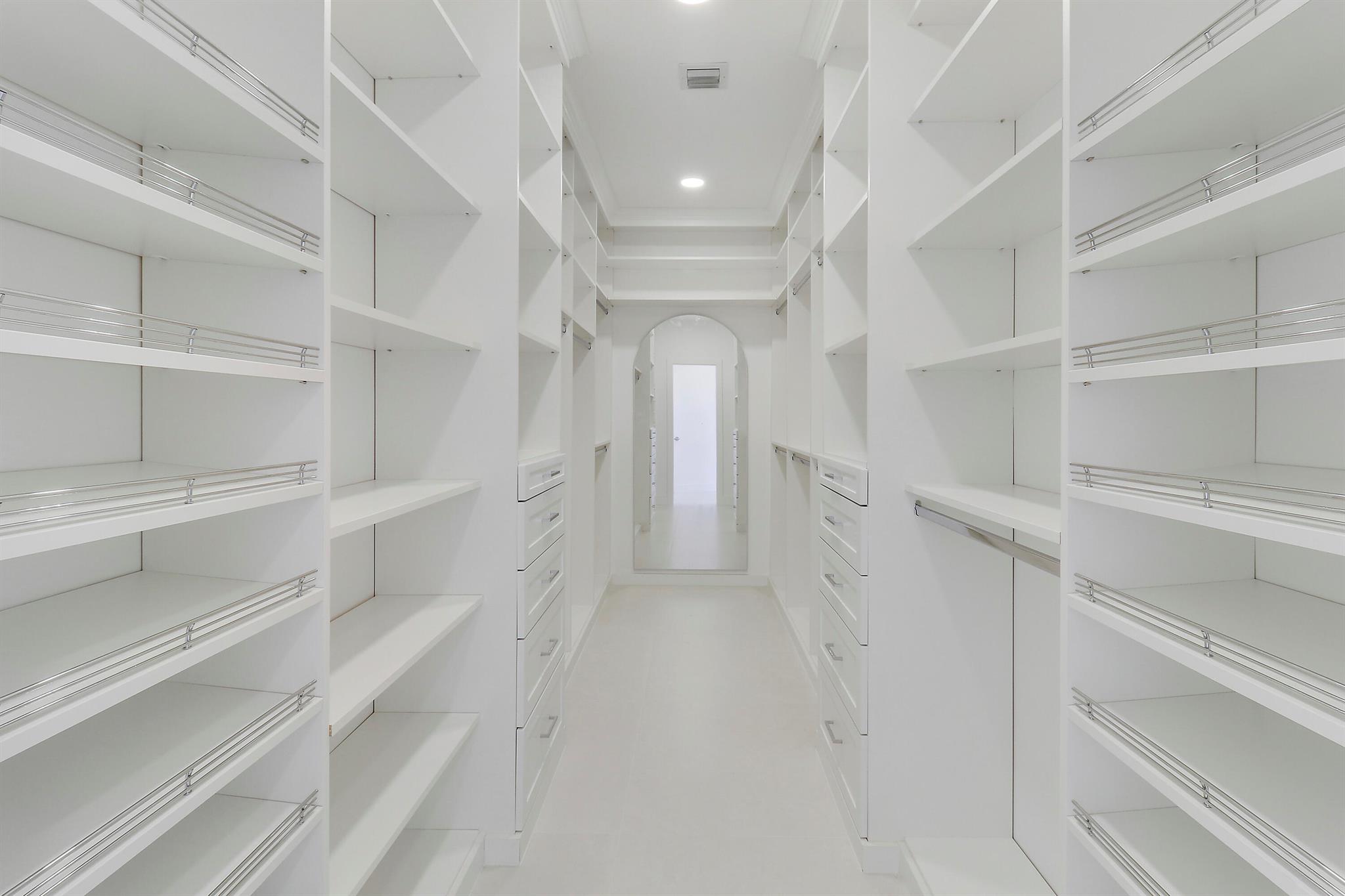 HERITAGE OAKS - Residential