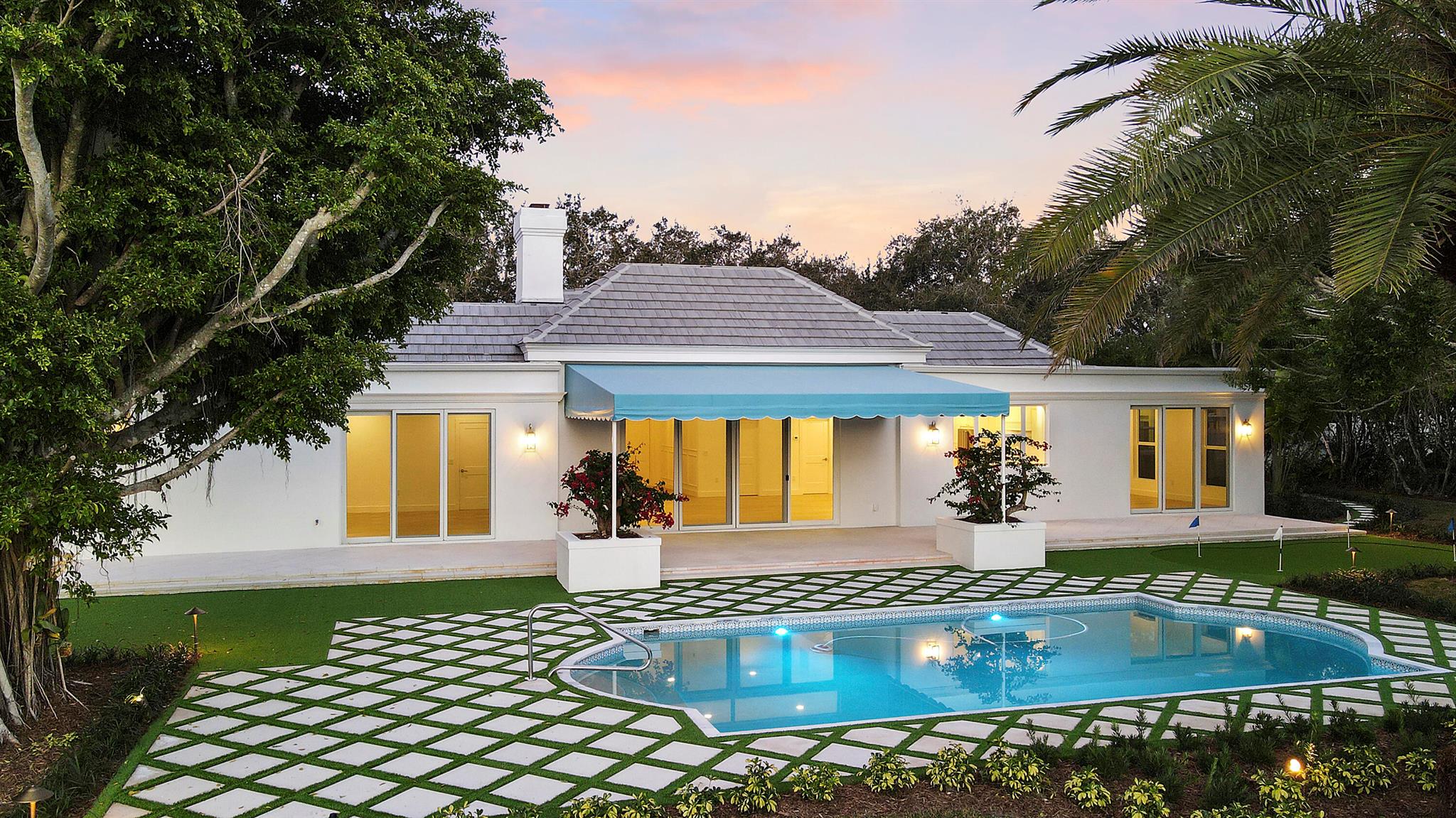 HERITAGE OAKS - Residential