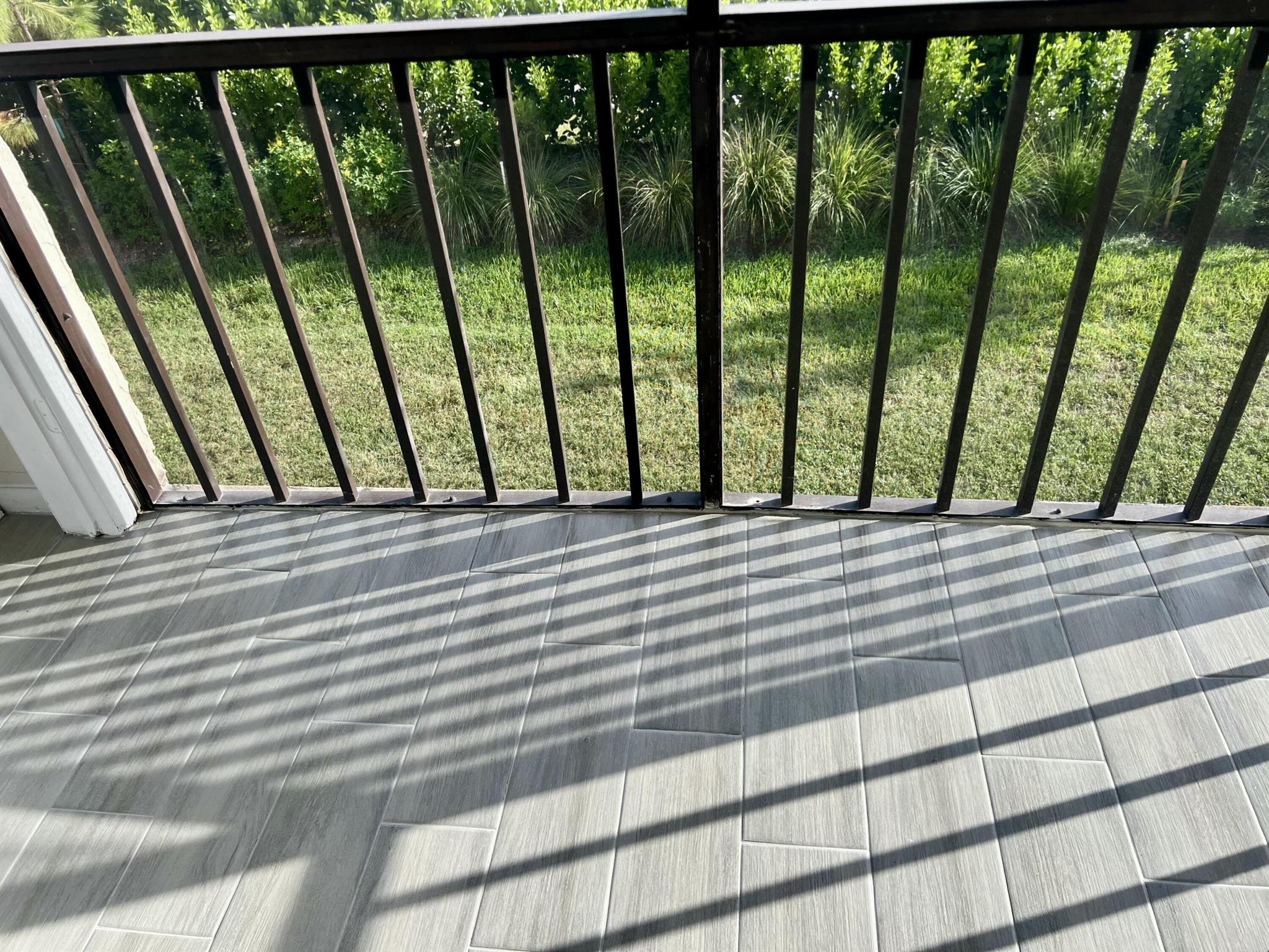 LUCERNE LAKES GOLF COLONY - Residential Lease