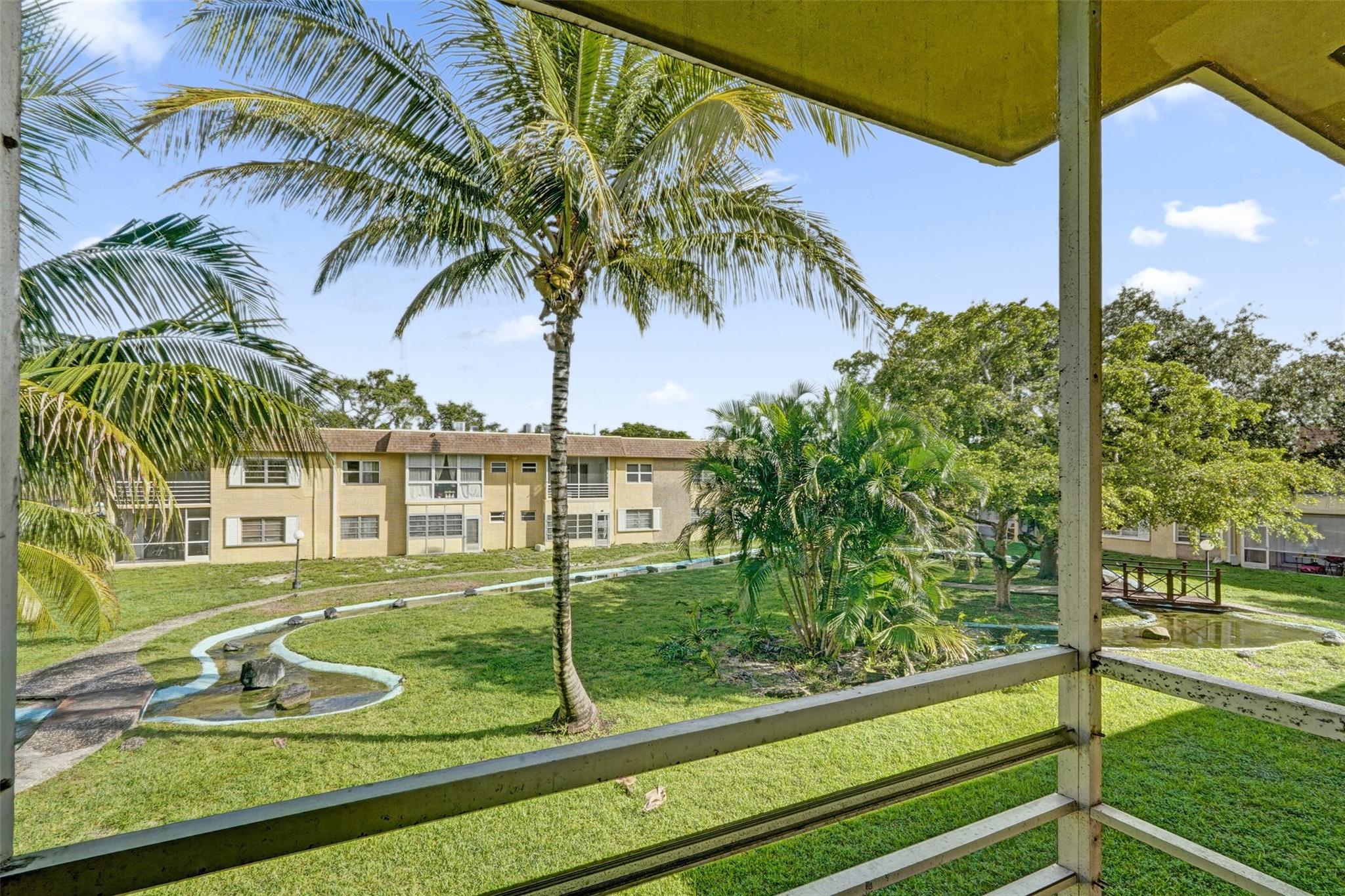 OAK HILLS - Residential Lease