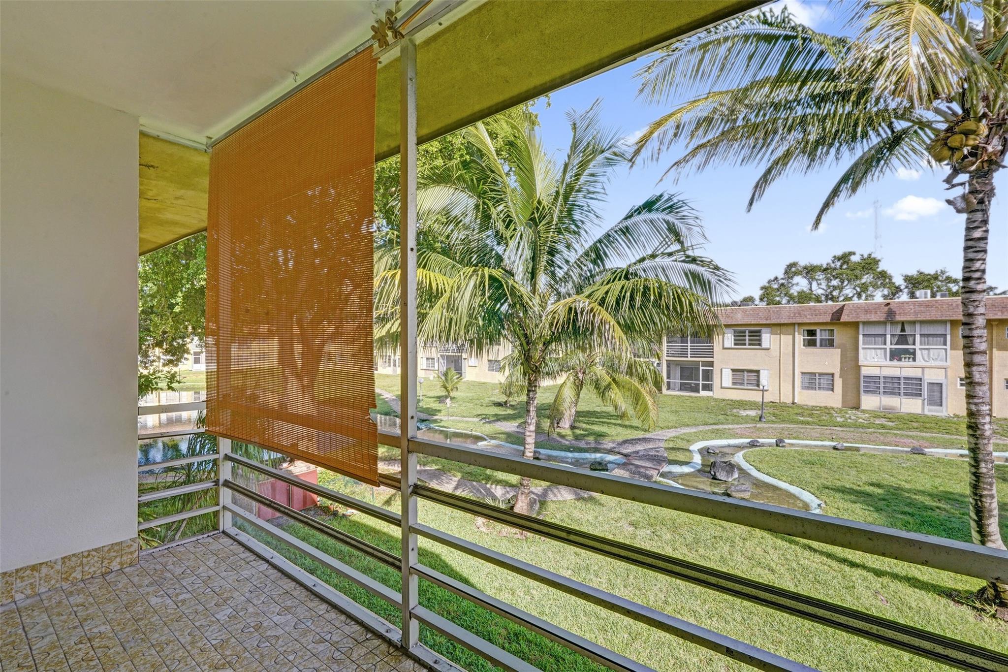 OAK HILLS - Residential Lease