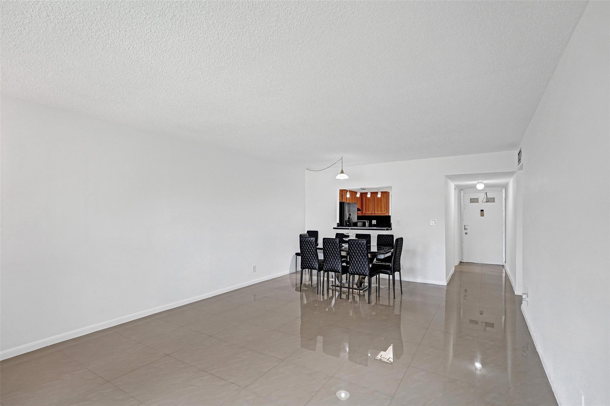 OAK HILLS - Residential Lease