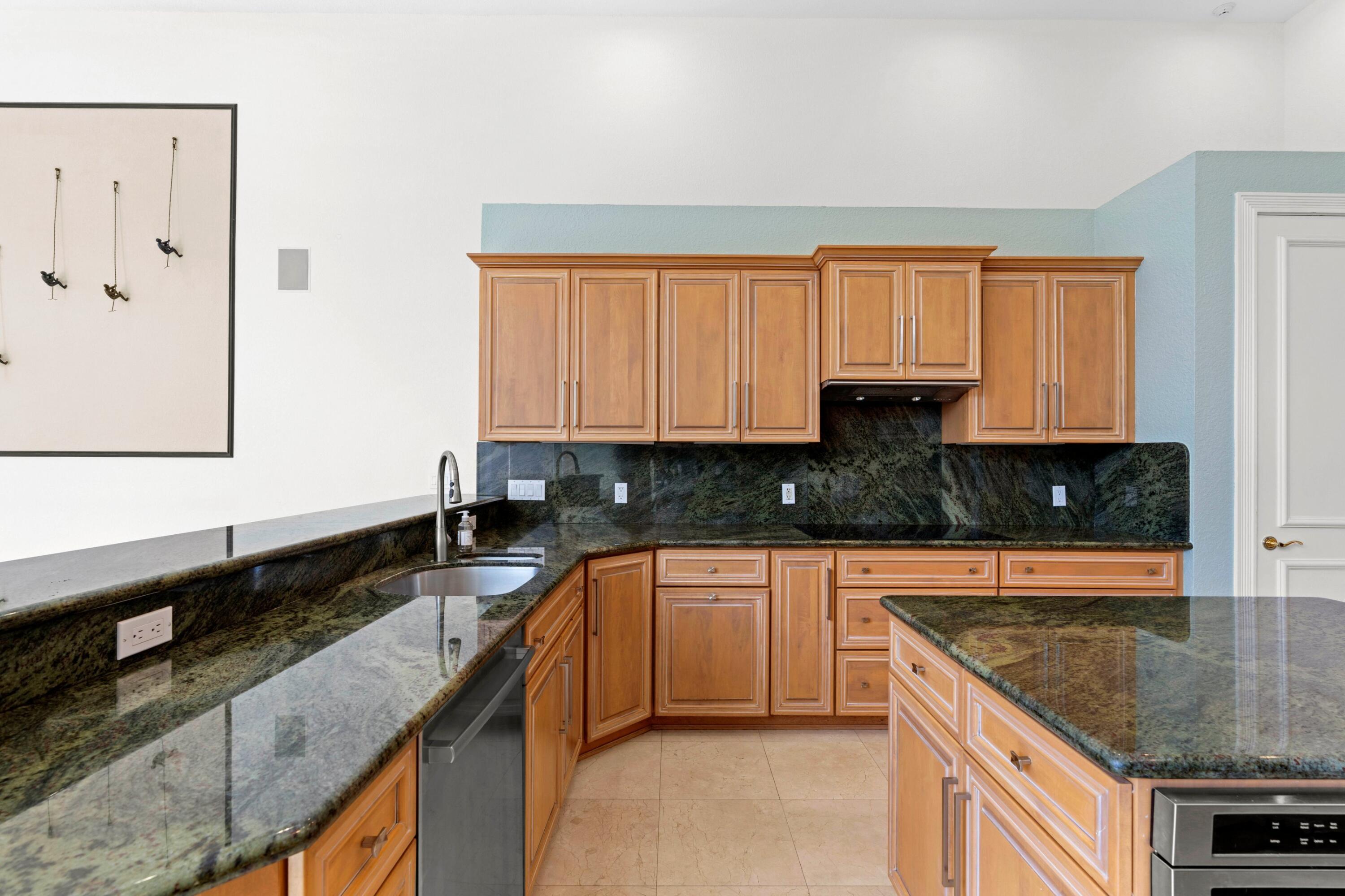 FOX LANDING - Residential