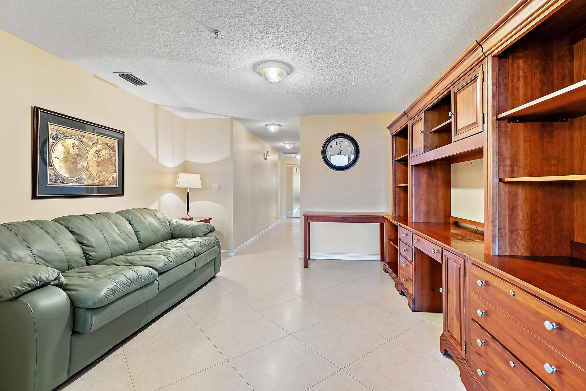 OCEAN ROYALE CONDOMINIUM - Residential