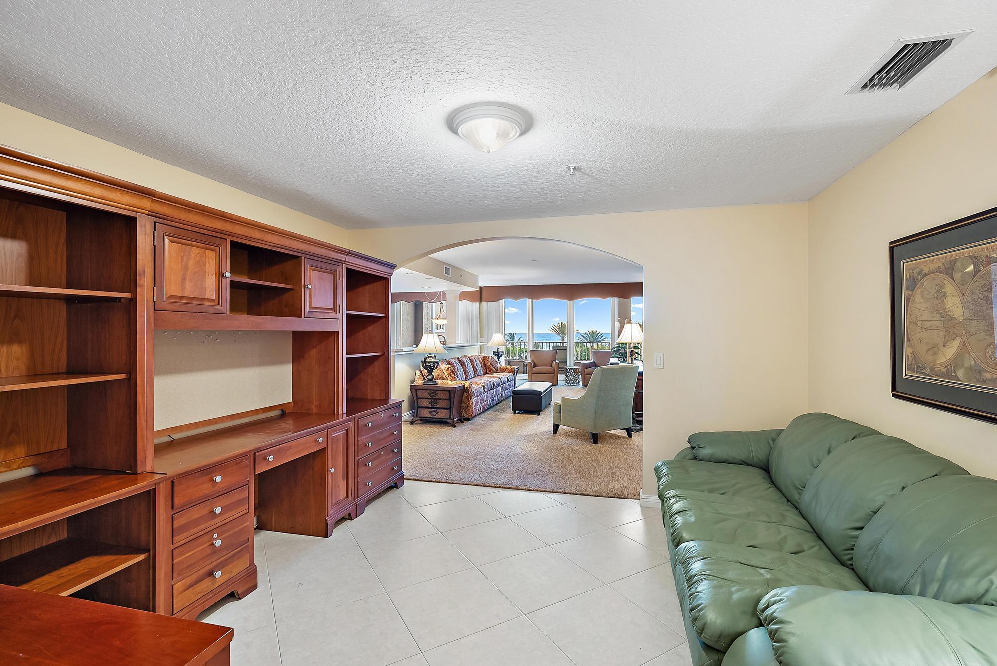 OCEAN ROYALE CONDOMINIUM - Residential