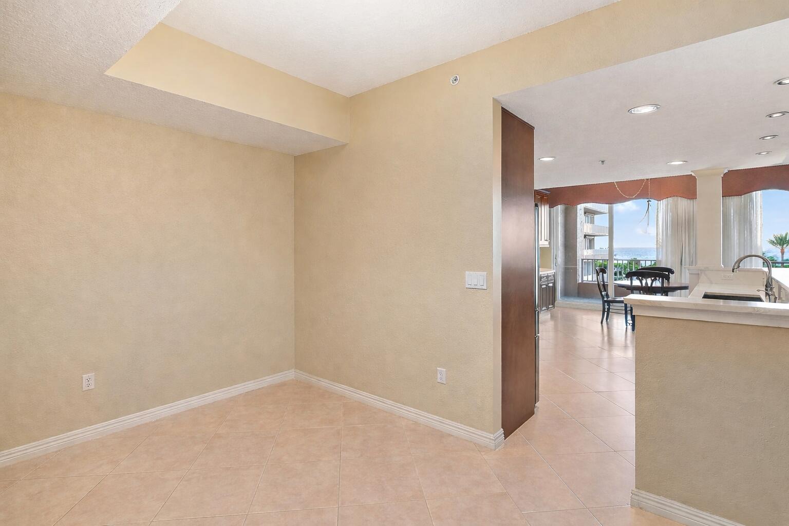 OCEAN ROYALE CONDOMINIUM - Residential