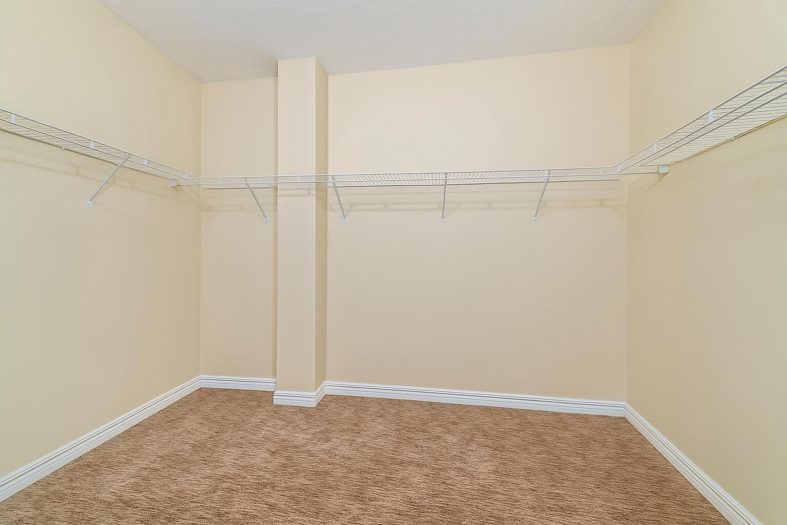 OCEAN ROYALE CONDOMINIUM - Residential