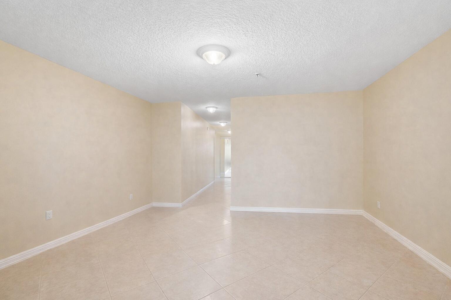 OCEAN ROYALE CONDOMINIUM - Residential