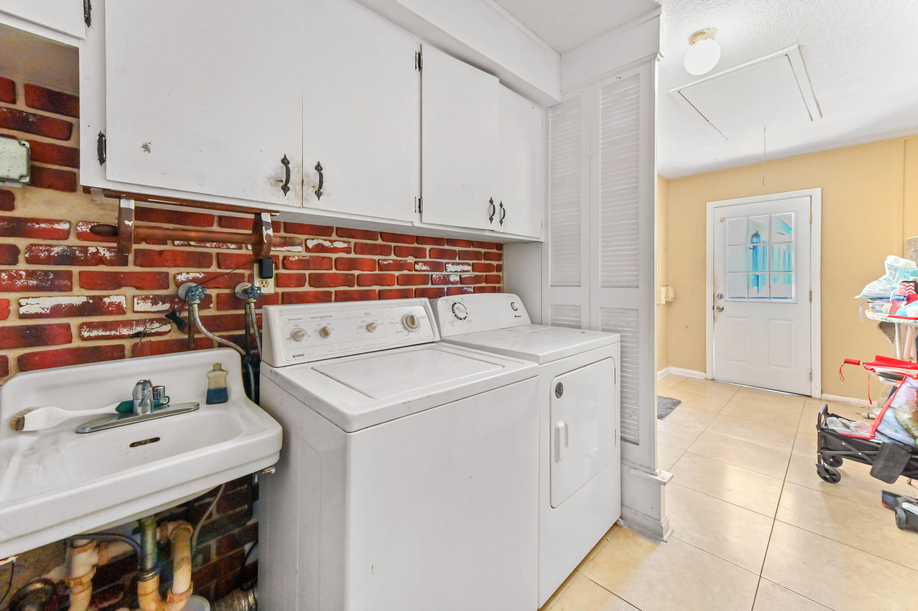 WOODCREST - Residential