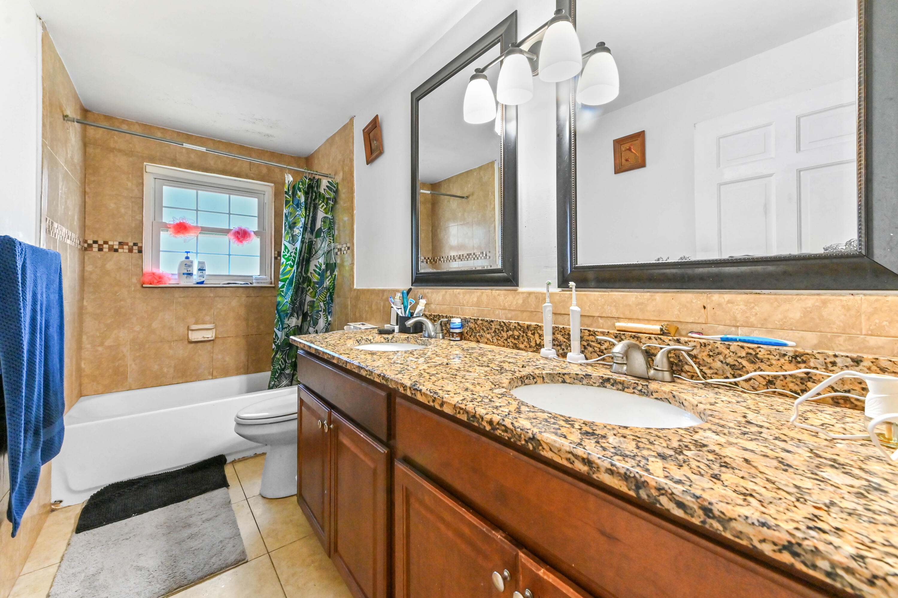 WOODCREST - Residential