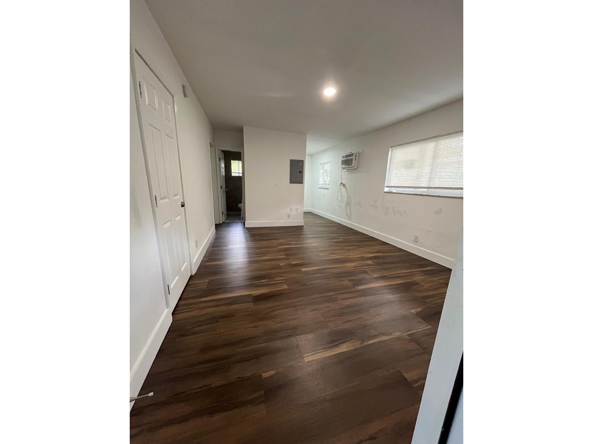 Centrally located and updated 1 bedroom, 1 bath apartment. Close to major highways, shopping, entertainment and beaches. Electricity and water are included in the monthly rent.