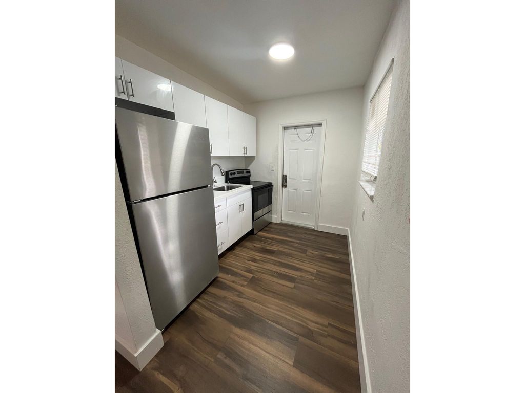 Photo of 2300 6th Street #10, Fort Lauderdale, FL 33311 (MLS # F10522934)