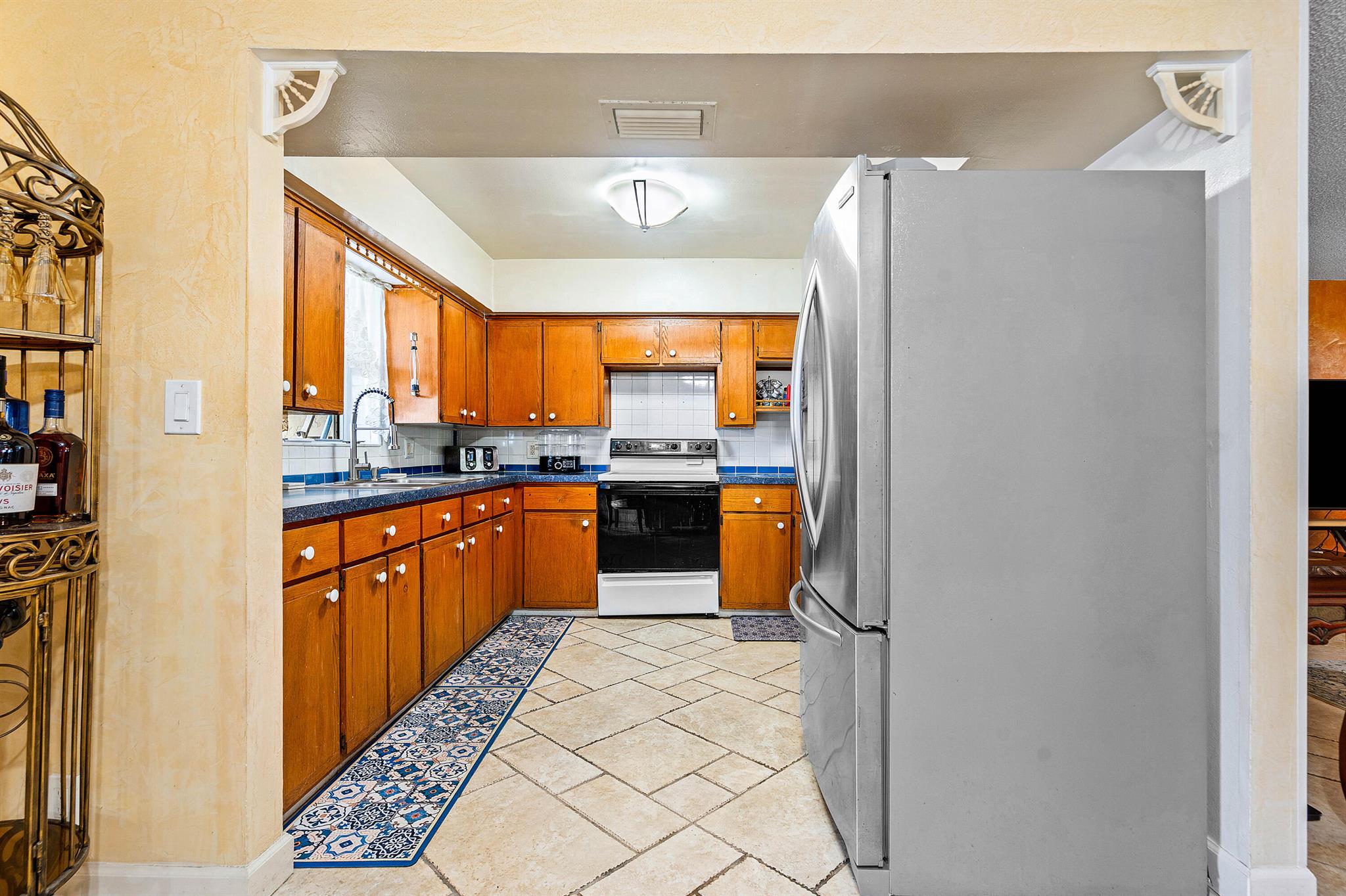 SILVER LAKE - Residential