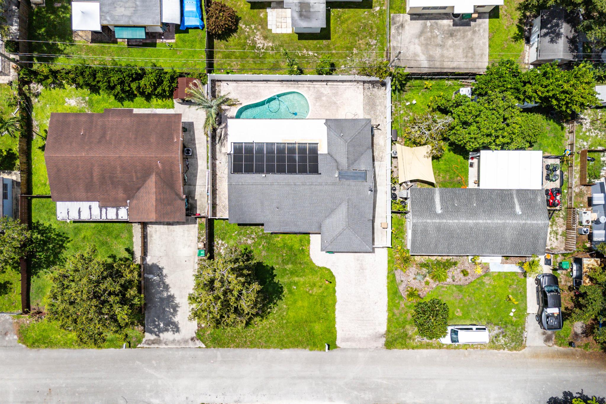 SILVER LAKE - Residential