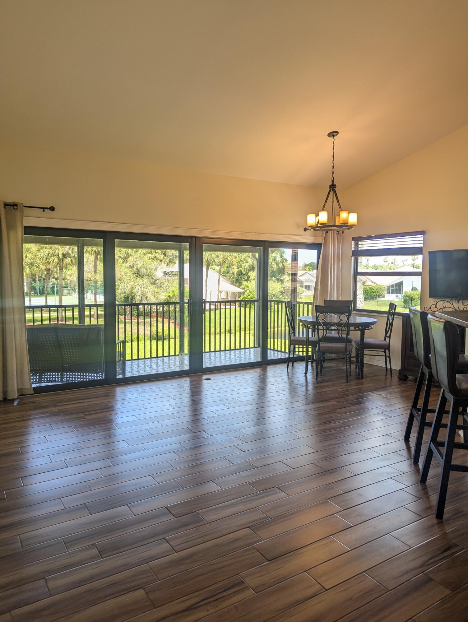 SHORES AT WELLINGTON II CONDO - Residential