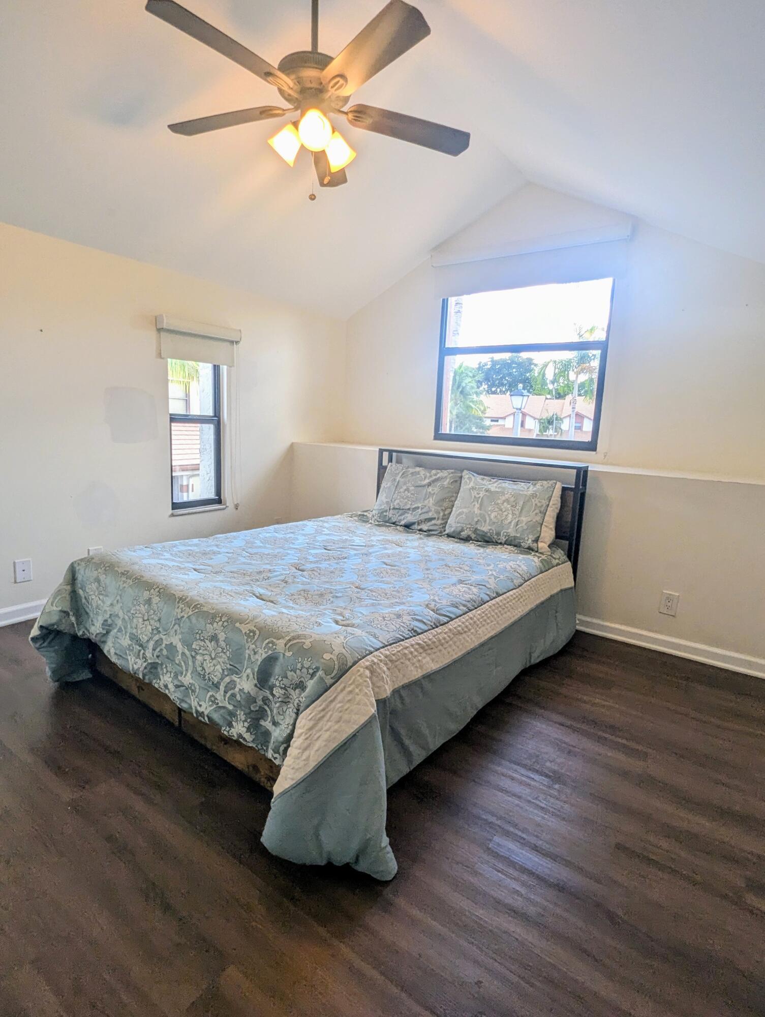 SHORES AT WELLINGTON II CONDO - Residential