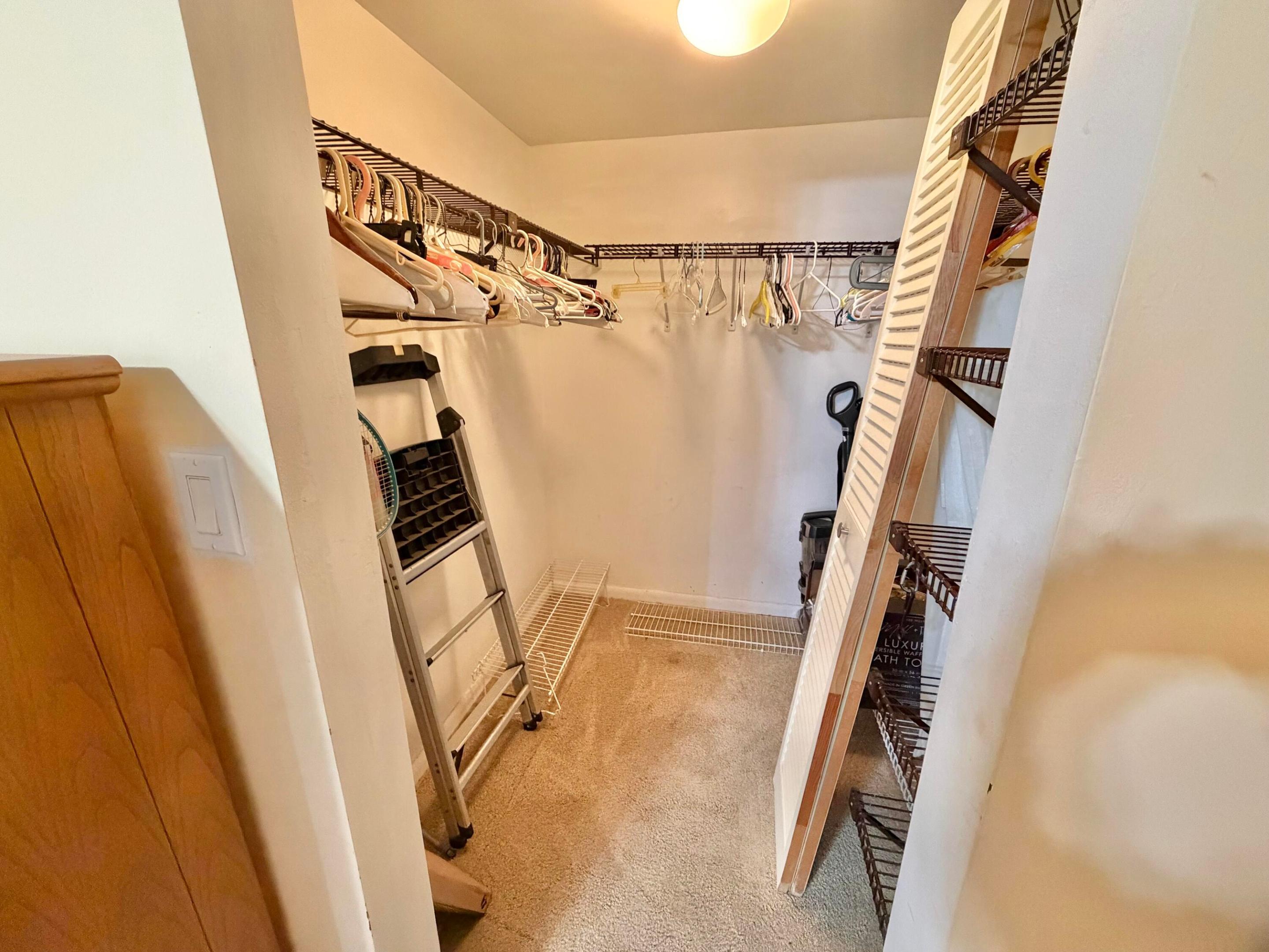 Colony Point - Residential