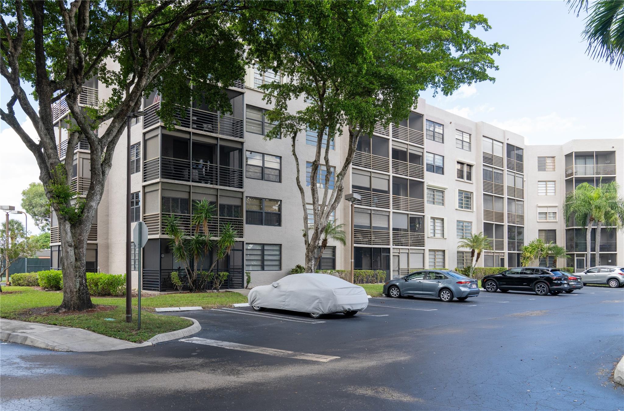 Colony Point - Residential
