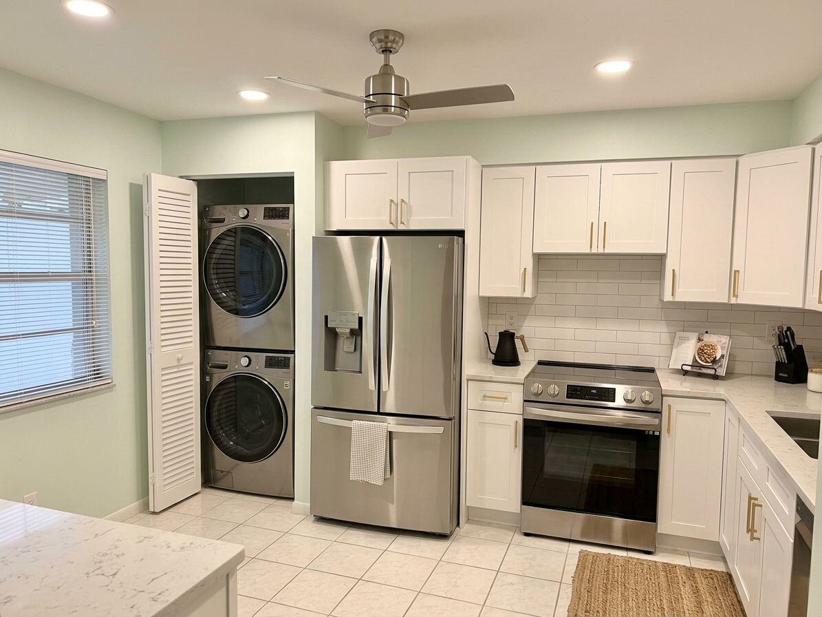Colony Point - Residential