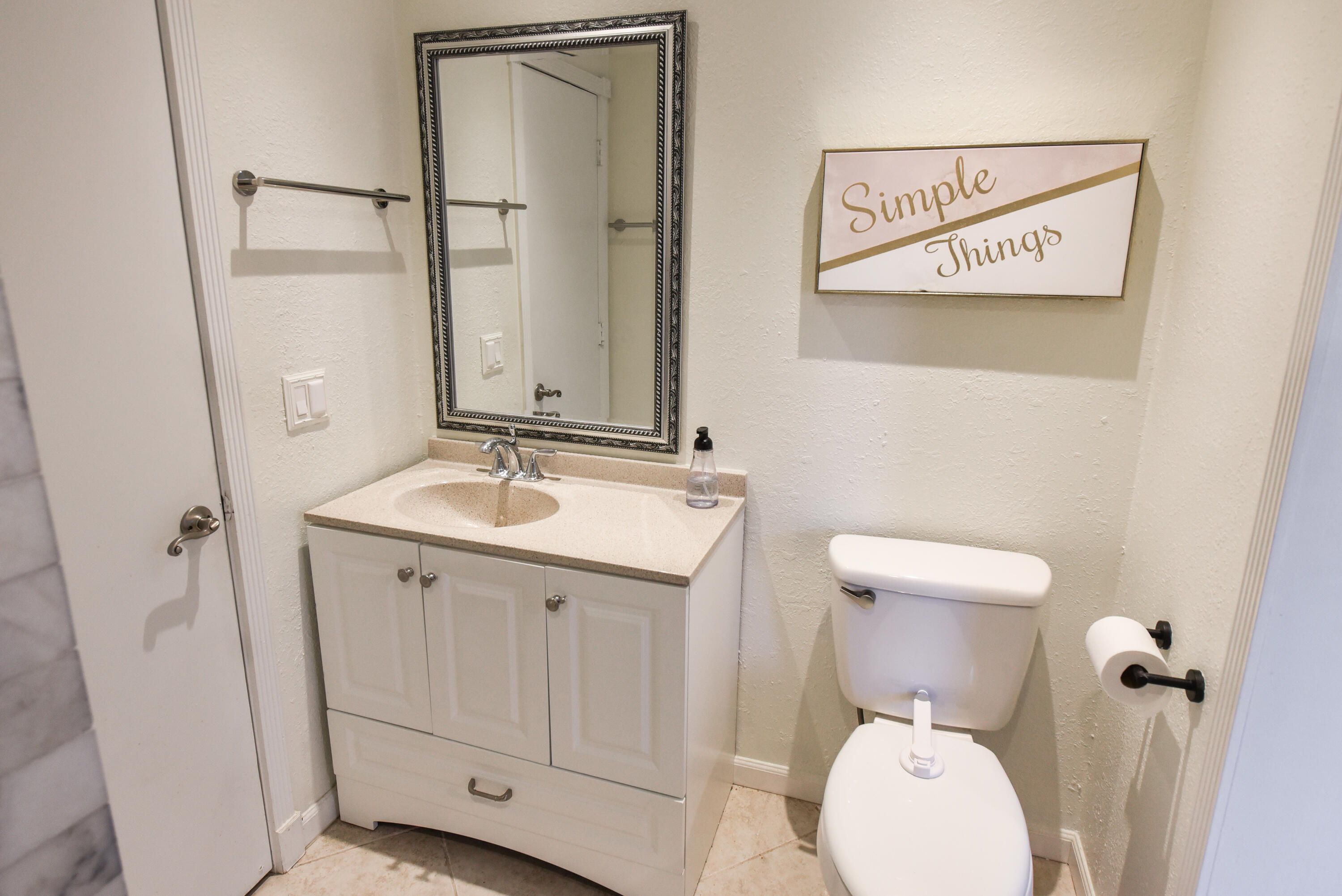 CRYSTAL LAKE - Residential