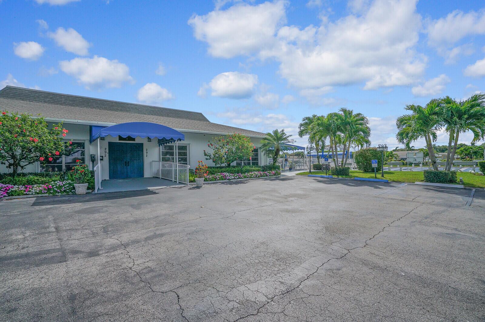 HIGH POINT - Residential Lease