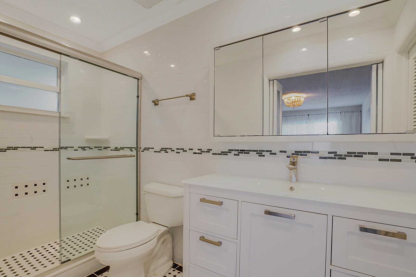 HIGH POINT - Residential Lease