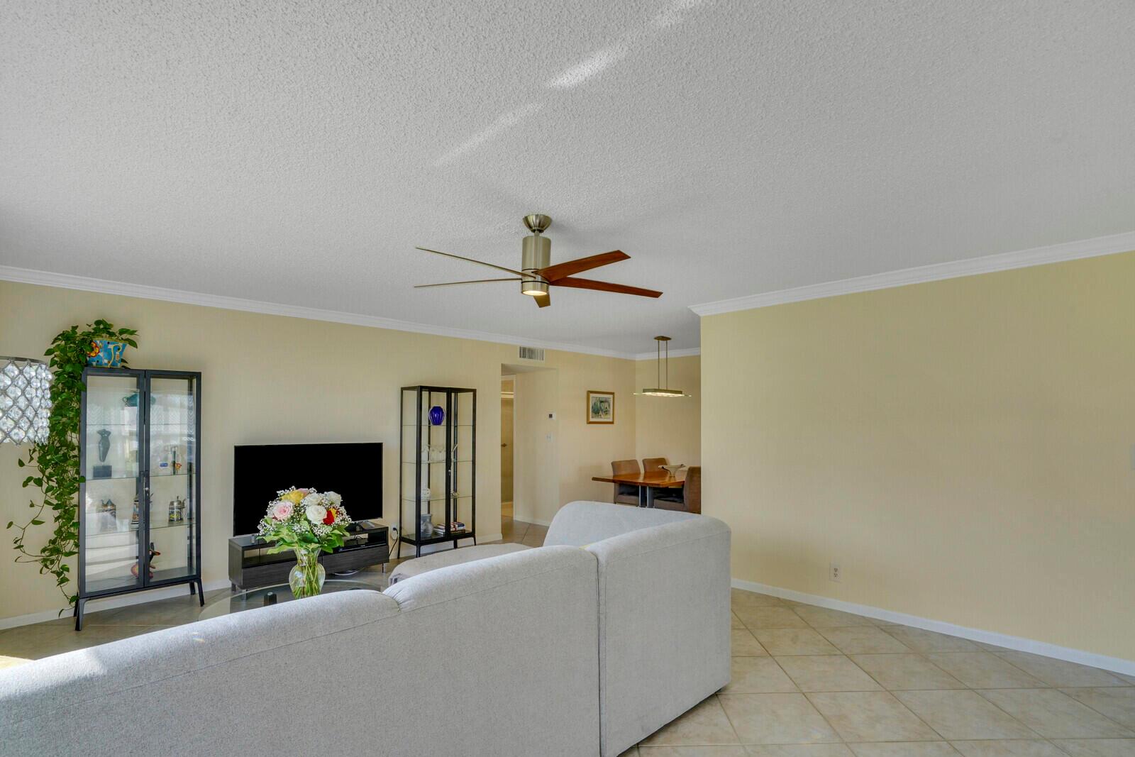 HIGH POINT - Residential Lease