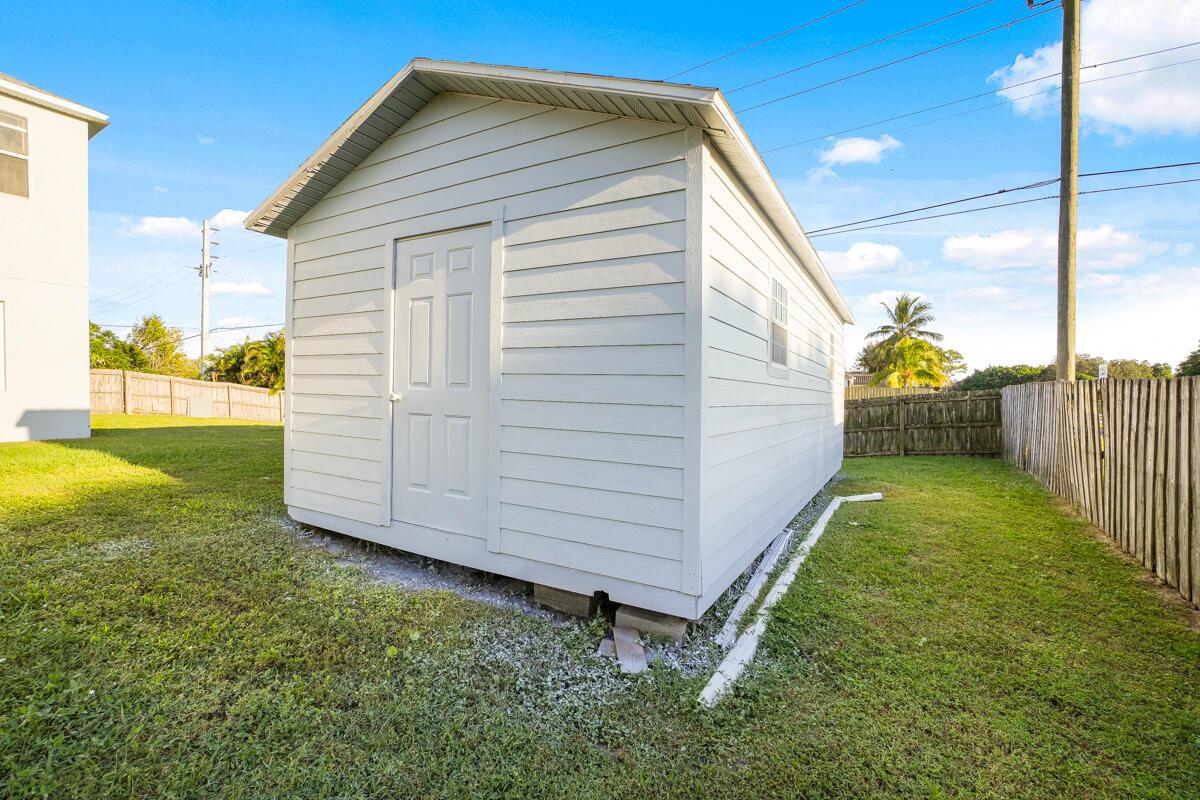 PORT ST LUCIE SECTION 9 - Residential