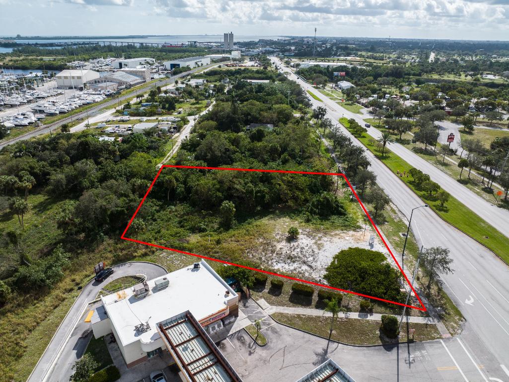 METES AND BOUNDS - Land