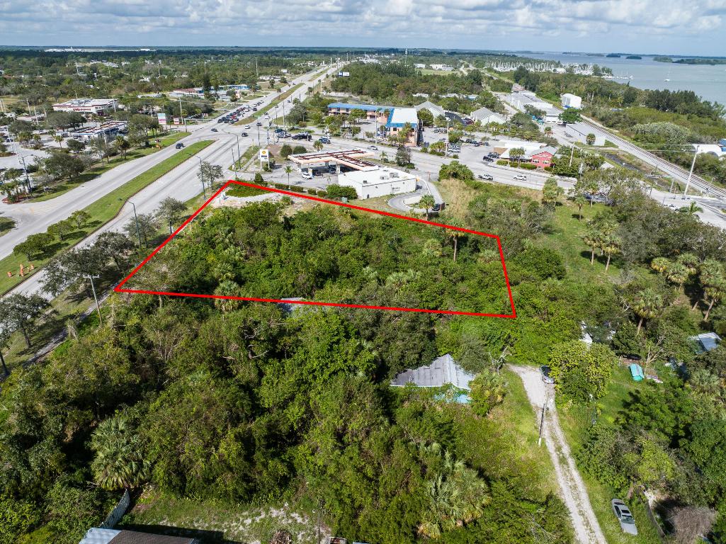 METES AND BOUNDS - Land