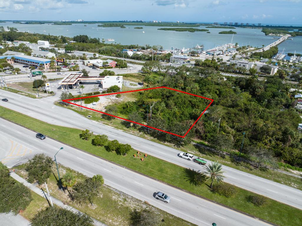 METES AND BOUNDS - Land