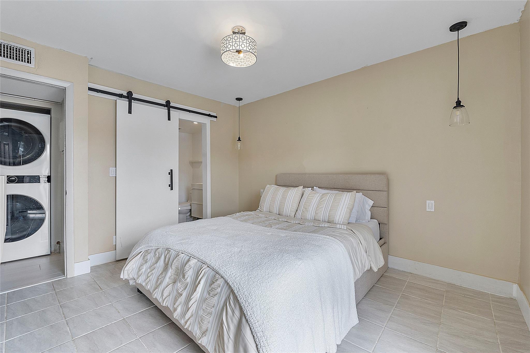 CYPRESS TRACE CONDO - Residential