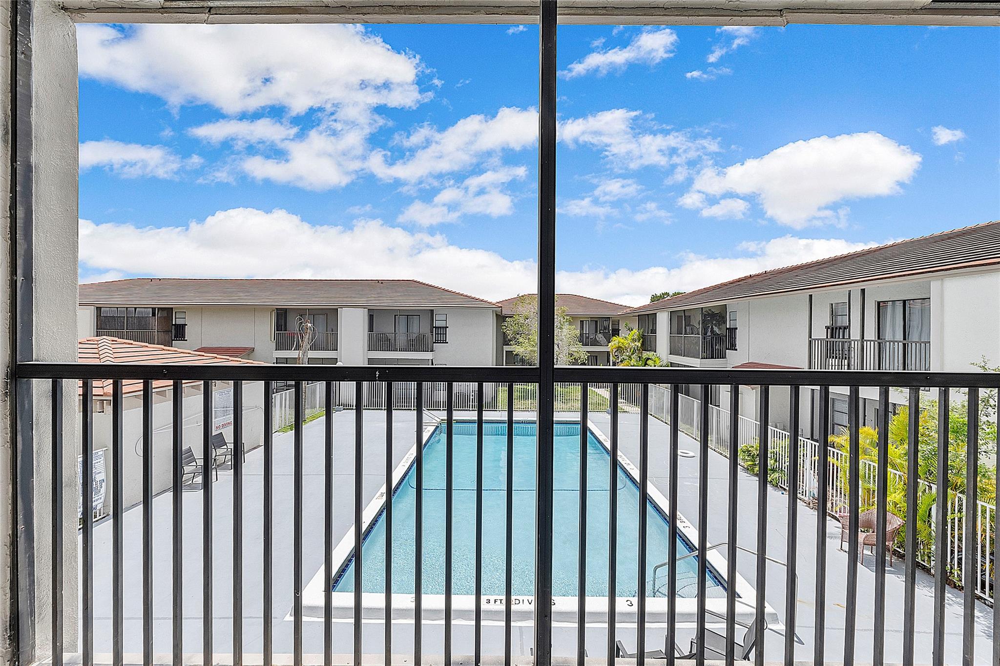 CYPRESS TRACE CONDO - Residential