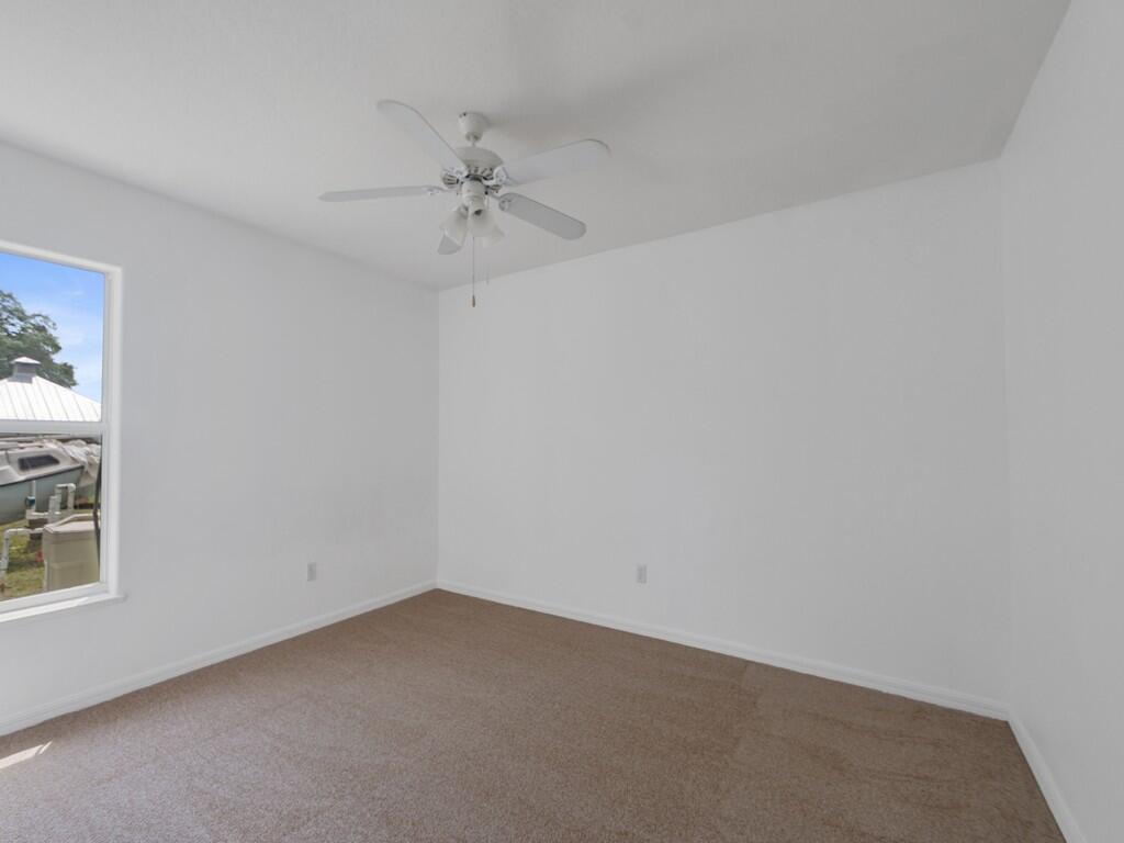 VERO LAKE ESTATES UNIT H-1 - Residential