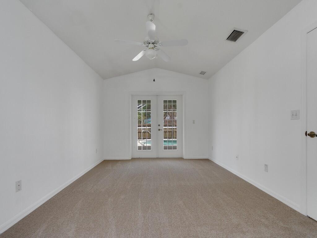 VERO LAKE ESTATES UNIT H-1 - Residential