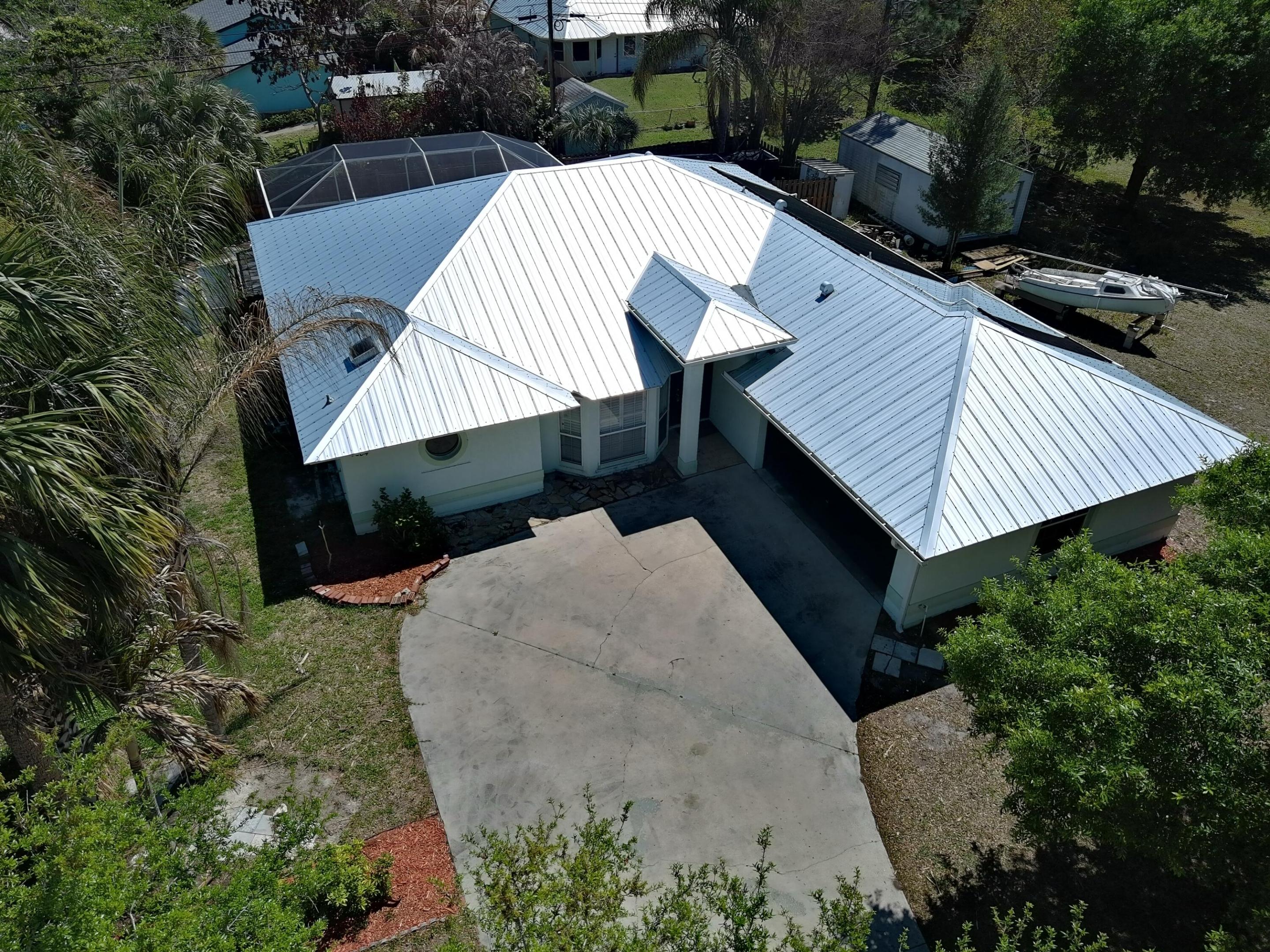 VERO LAKE ESTATES UNIT H-1 - Residential