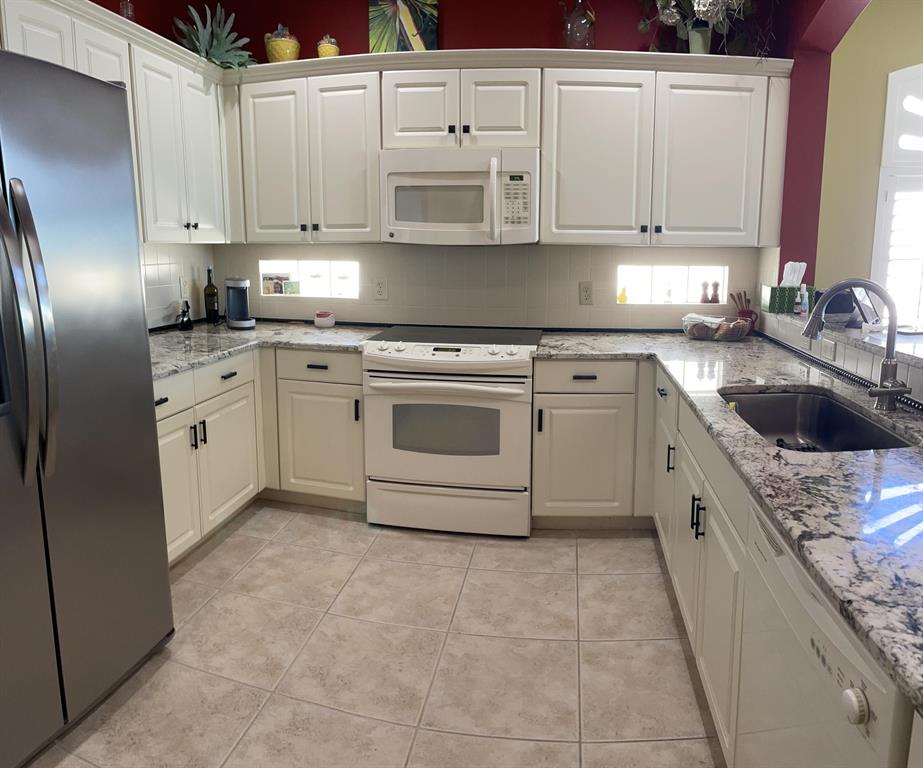 GOLF LODGES OF SOUTH POINT - Residential