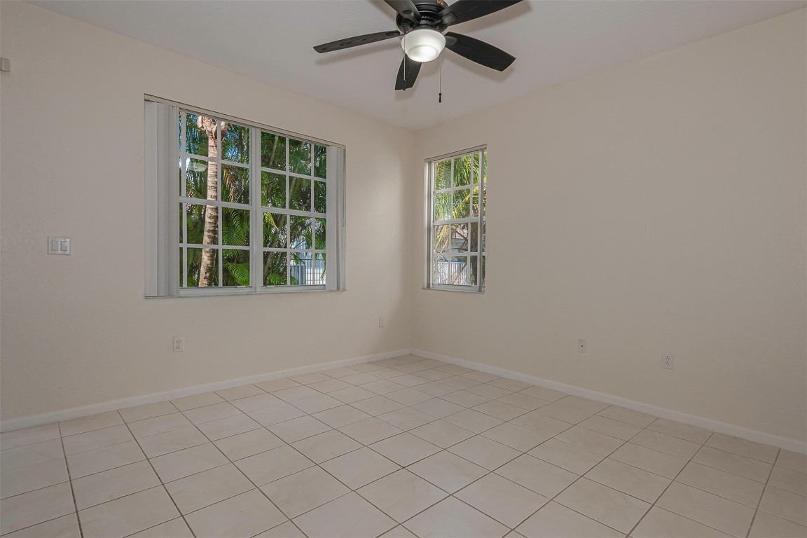 Grand Key at Sunset Lakes - Residential